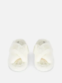 Chaussons|Primark Chaussons En Fausse Fourrure à Brides Croisées Crème