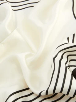 Chapeaux, Gants Et Écharpes|Primark Foulard à Imprimé Cœur Noir/Blanc