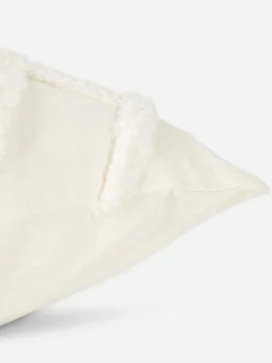 Coussins Et Housses De Coussins|Primark Housse De Coussin Touffetée Crème