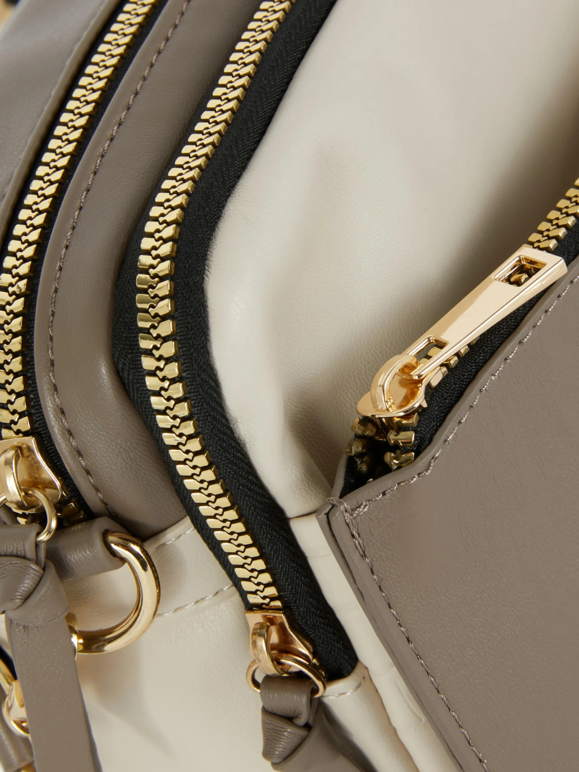 Sacs Et Porte-Monnaie|Primark Sac Bandoulière (petit) à Double Zip En Faux Crocodile Écru