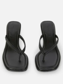 Chaussures À Talons|Primark Sandales à Talon Bas Avec Entre-doigt Noir